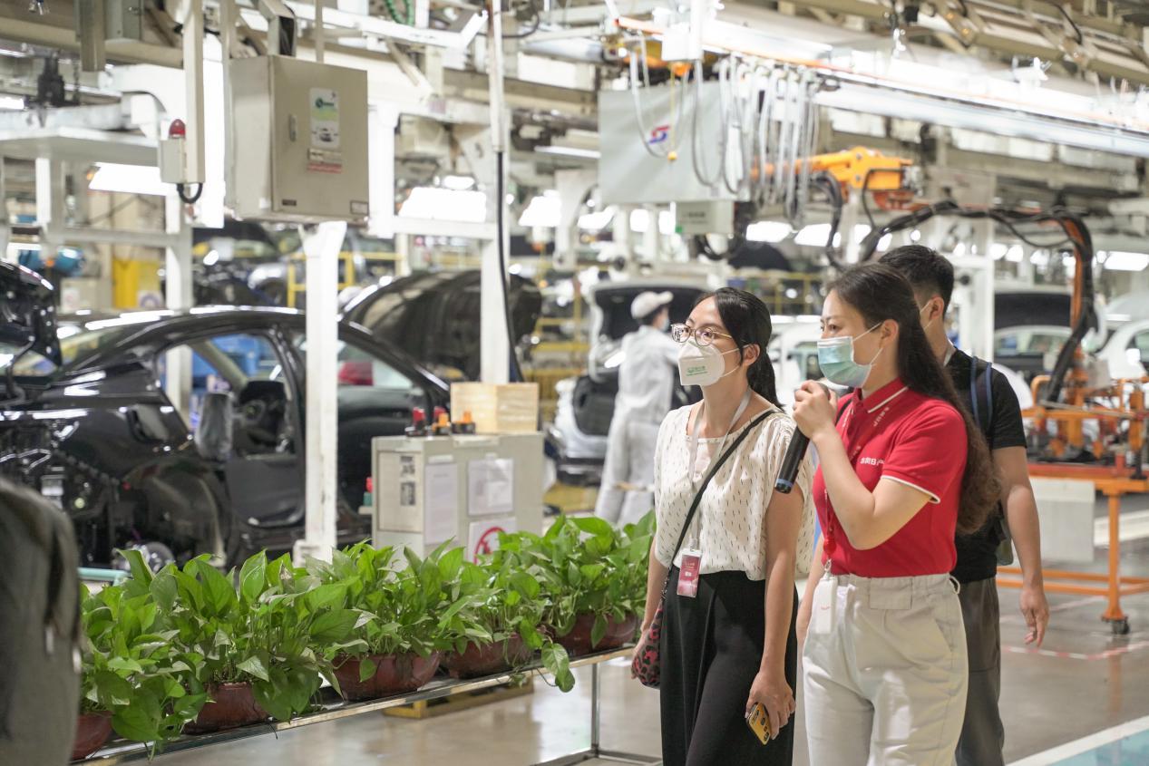 車市最新報價,車市最新報價，洞悉汽車市場的新動態(tài)與價格趨勢