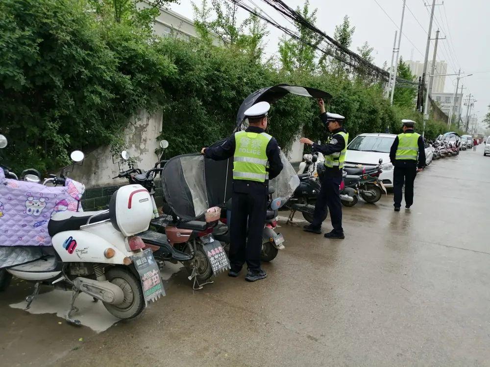 最新款電動(dòng)車雨棚,最新款電動(dòng)車雨棚，科技與實(shí)用的完美結(jié)合